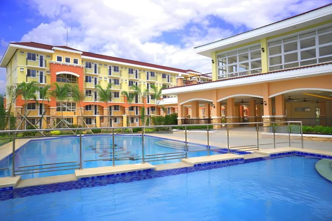 Ar02 1Bedroom Condo Unit With Free Pool, Hbo, Netflix & Wifi Davao City Esterno foto